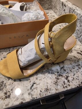 Unisa Yellow Suede Block Heel Sandals - Women's